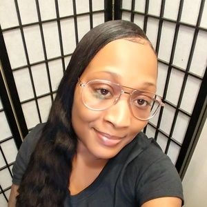 Meet your Posher, Theresa